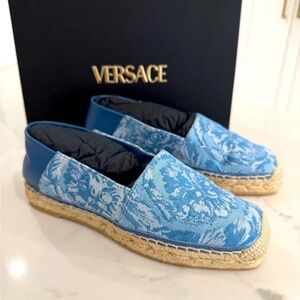 Versace Jacquard Espadrilles Size 38.5 NIB NWT